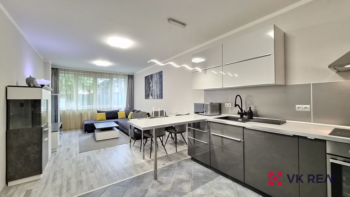 Pronájem bytu 2+kk 70 m² – fotografie 3