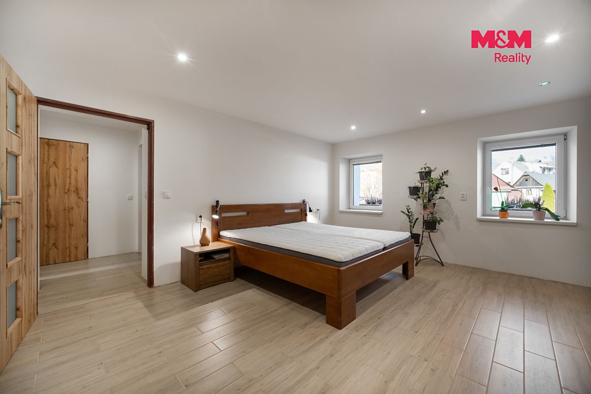 Prodej rodinného domu 150 m², pozemek 375 m² – fotografie 5