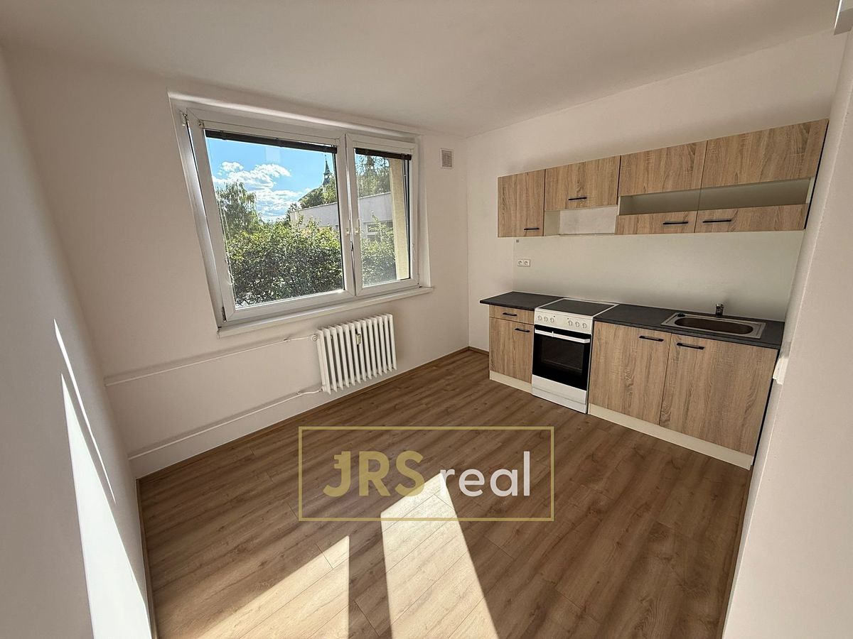 Pronájem bytu 1+1 36 m² – fotografie 4