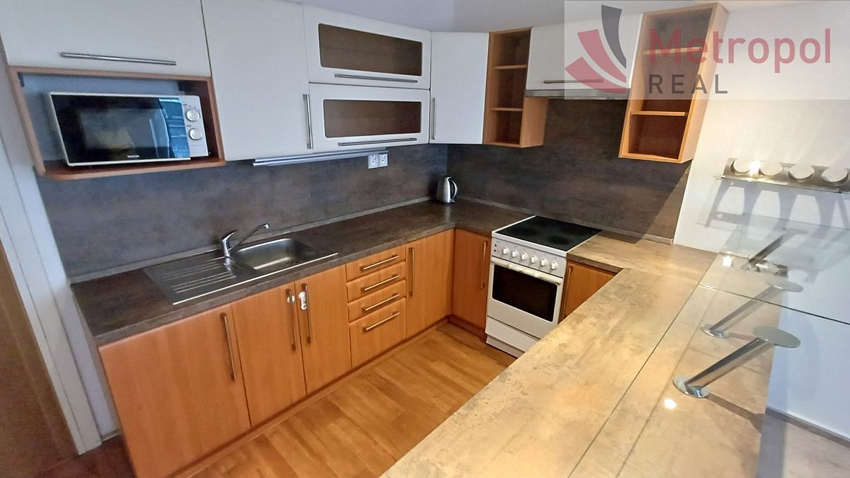 Pronájem bytu 2+kk 69 m² – fotografie 2