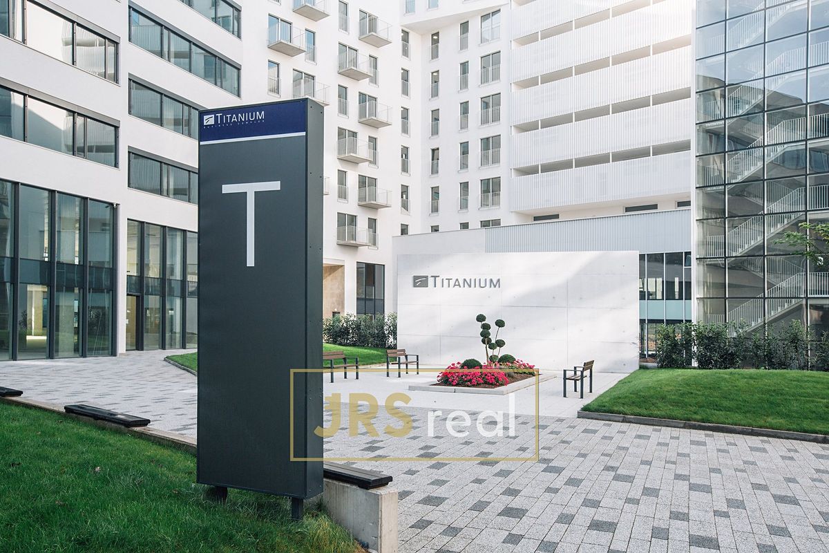 Pronájem kanceláře 780 m² – fotografie 3