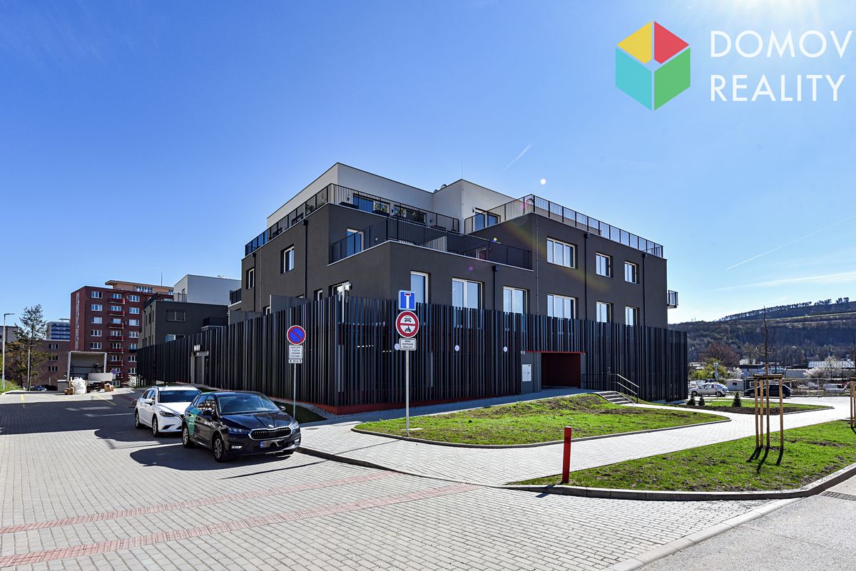 Pronájem bytu 1+kk 48 m² – fotografie 3