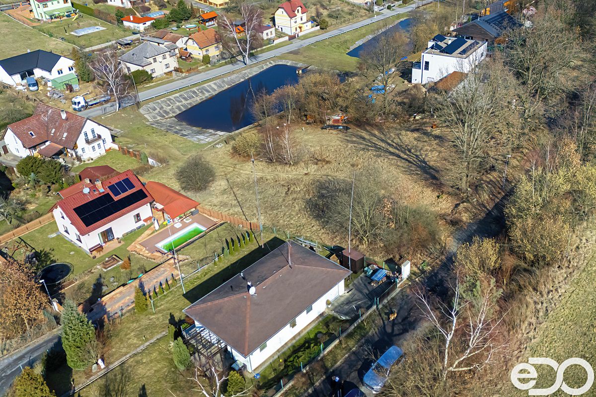 Prodej stavebního pozemku 1370 m² – fotografie 4