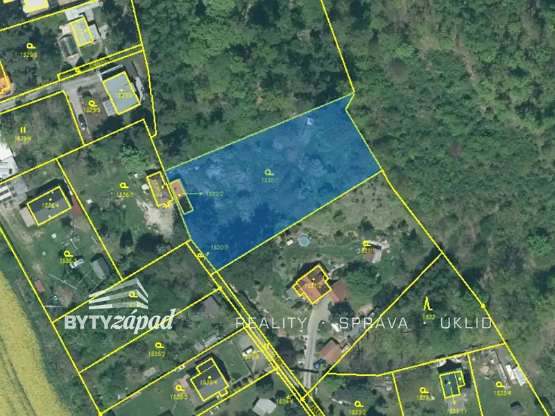 Prodej stavebního pozemku 2115 m², Plzeň – náhled fotky 1