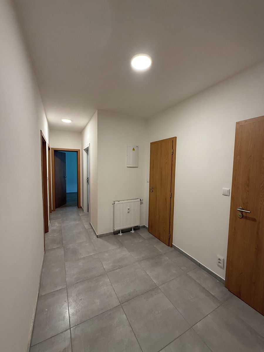 Pronájem bytu 3+kk 70 m² – fotografie 4