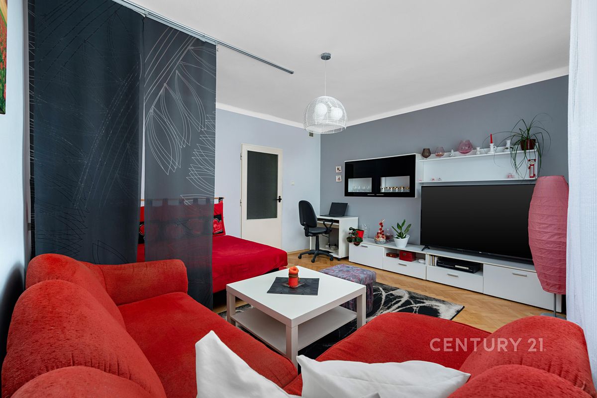Prodej rodinného domu 165 m², pozemek 923 m² – fotografie 5