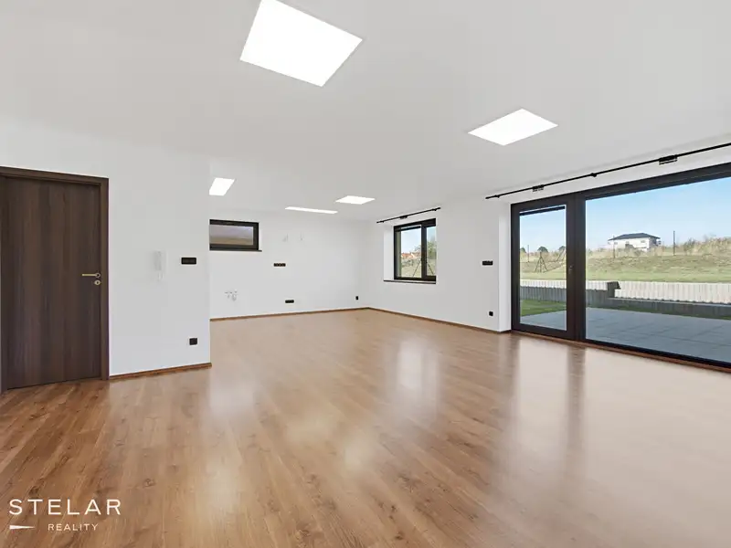 Prodej rodinného domu 128 m², pozemek 878 m², Benešov – náhled fotky 2