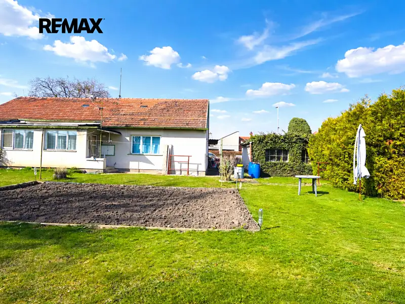 Prodej rodinného domu 112 m², pozemek 159 m², Pardubice – náhled fotky 1