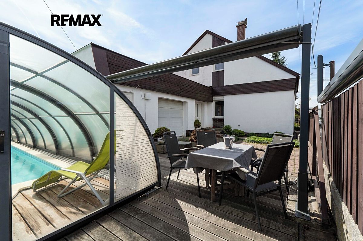 Prodej rodinného domu 235 m², pozemek 554 m²
