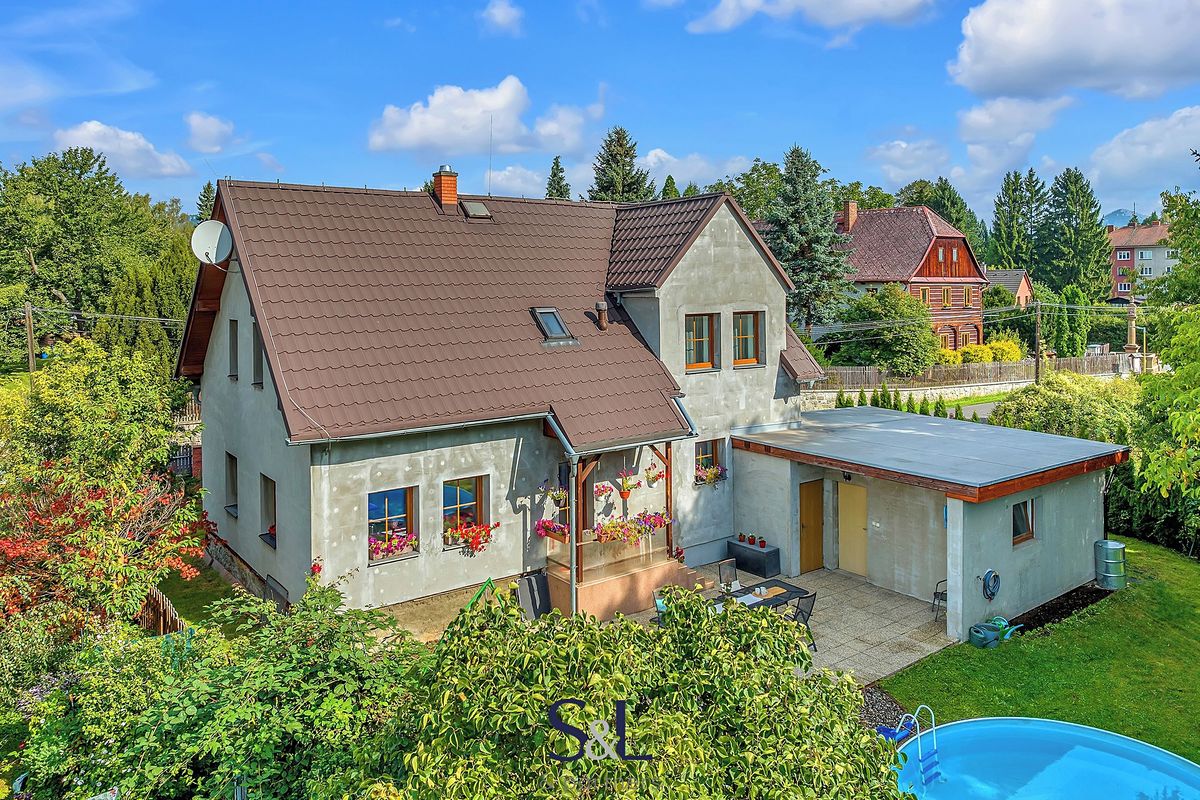Prodej rodinného domu 167 m², pozemek 996 m² – fotografie 3
