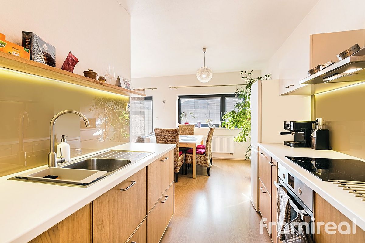 Pronájem bytu 3+kk 84 m² – fotografie 4