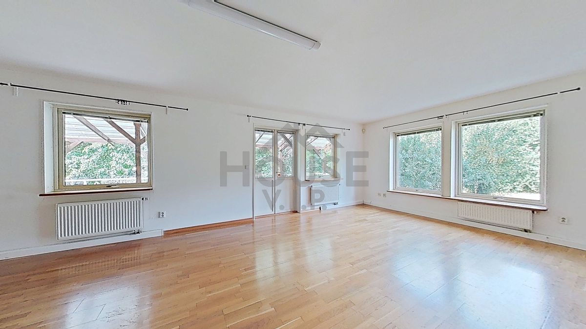 Prodej rodinného domu 113 m², pozemek 691 m² – fotografie 3