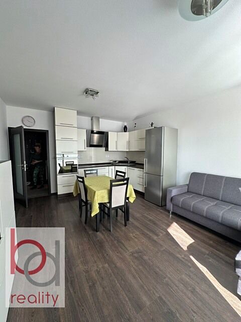 Pronájem bytu 2+kk 54 m² – fotografie 5