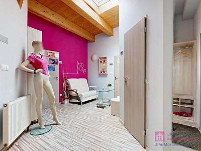 Pronájem obchodního prostoru 71 m²