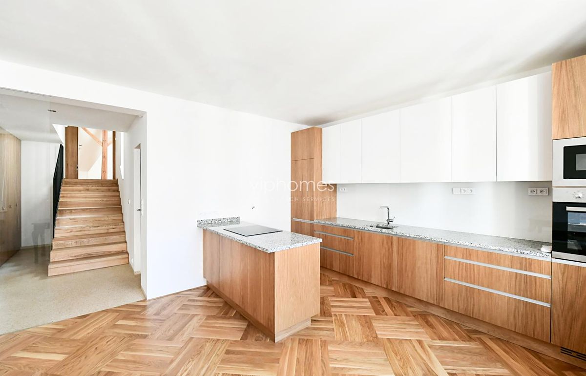 Pronájem bytu 2+kk 100 m² – fotografie 2