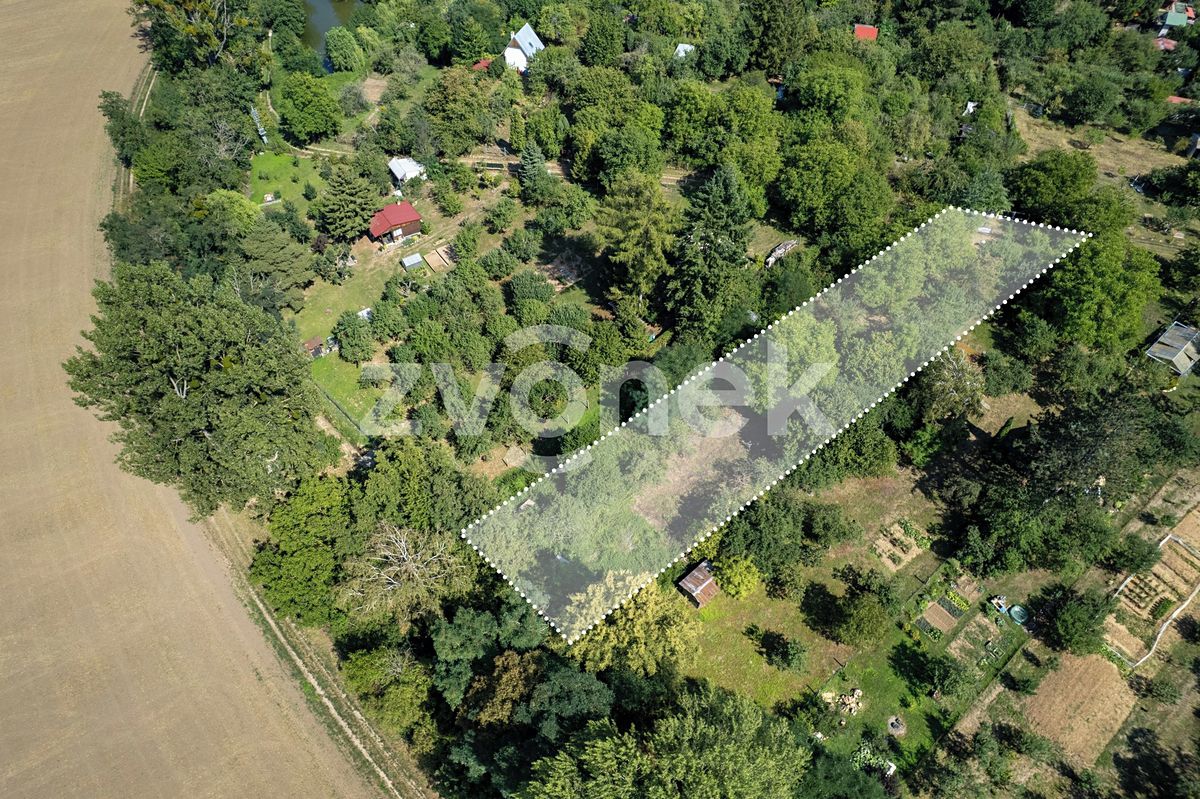 Prodej zahrady 983 m² – fotografie 2