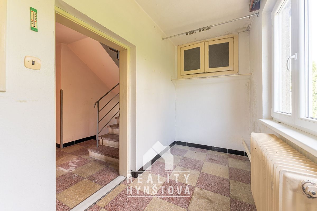 Prodej rodinného domu 130 m², pozemek 975 m² – fotografie 4