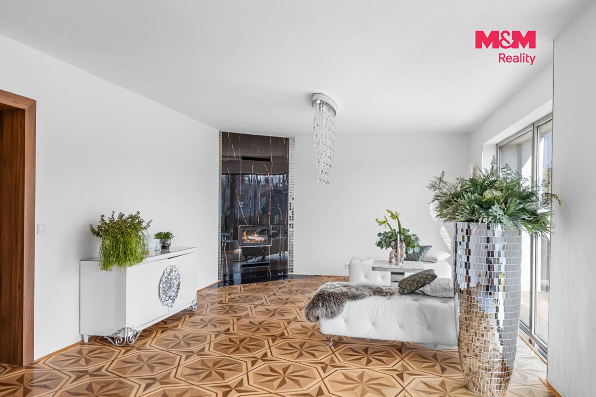 Prodej rodinného domu 180 m², pozemek 736 m² – fotografie 5