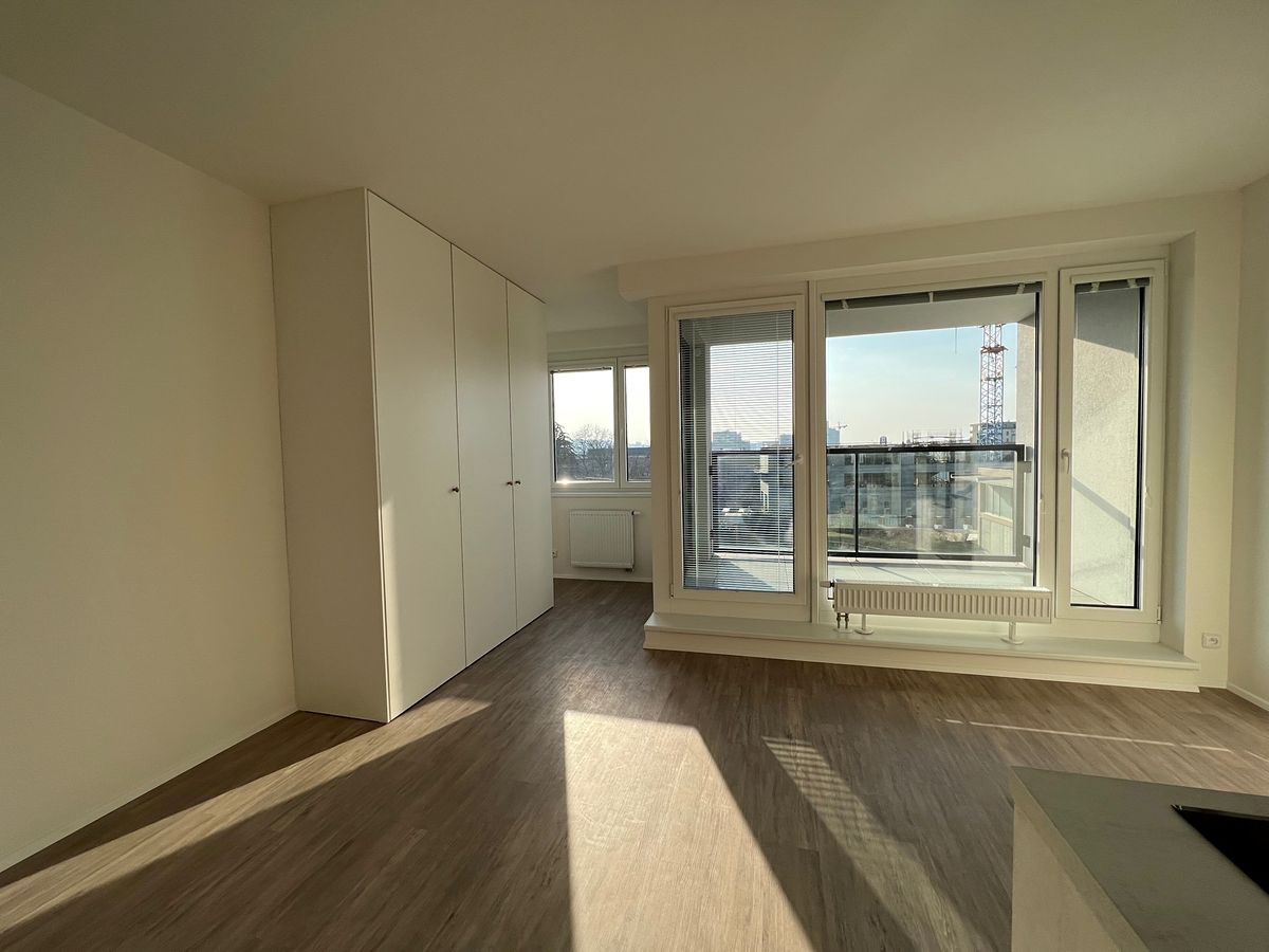 Pronájem bytu 2+kk 44 m² – fotografie 2