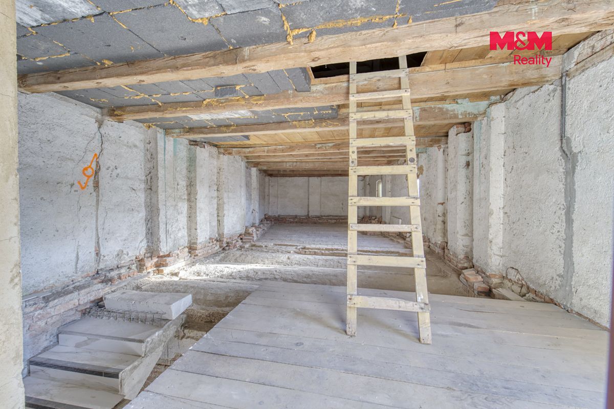 Prodej rodinného domu 154 m², pozemek 824 m² – fotografie 4