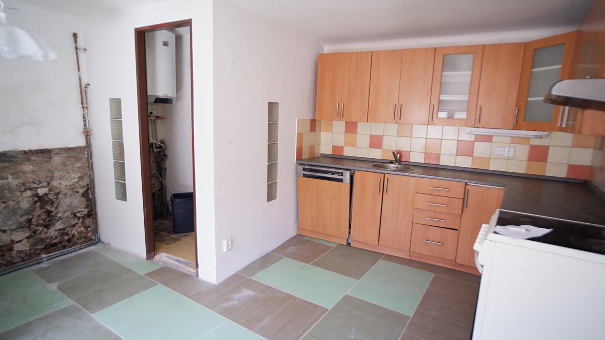 Prodej rodinného domu 122 m², pozemek 458 m² – fotografie 4