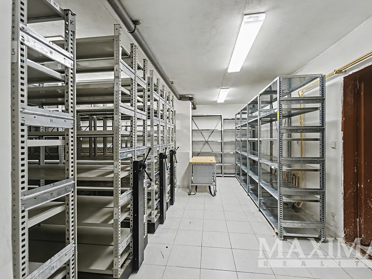 Комерційне приміщення на продаж, 2 004 м² (26 з 30)