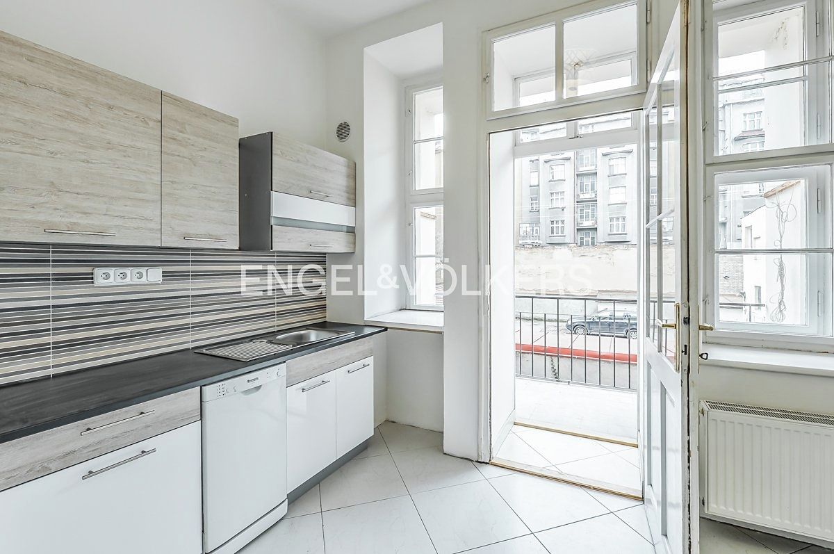 Pronájem bytu 3+1 104 m² – fotografie 2