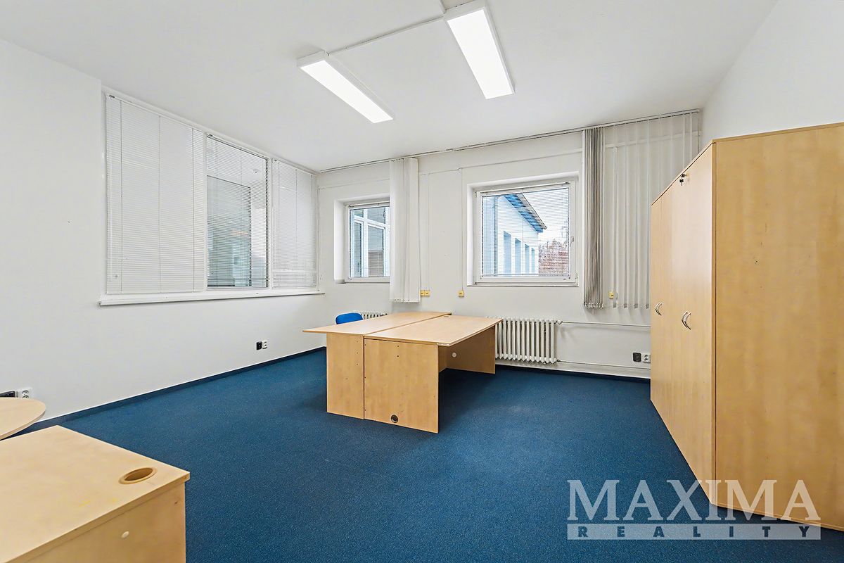 Prodej kanceláře 2004 m² – fotografie 4