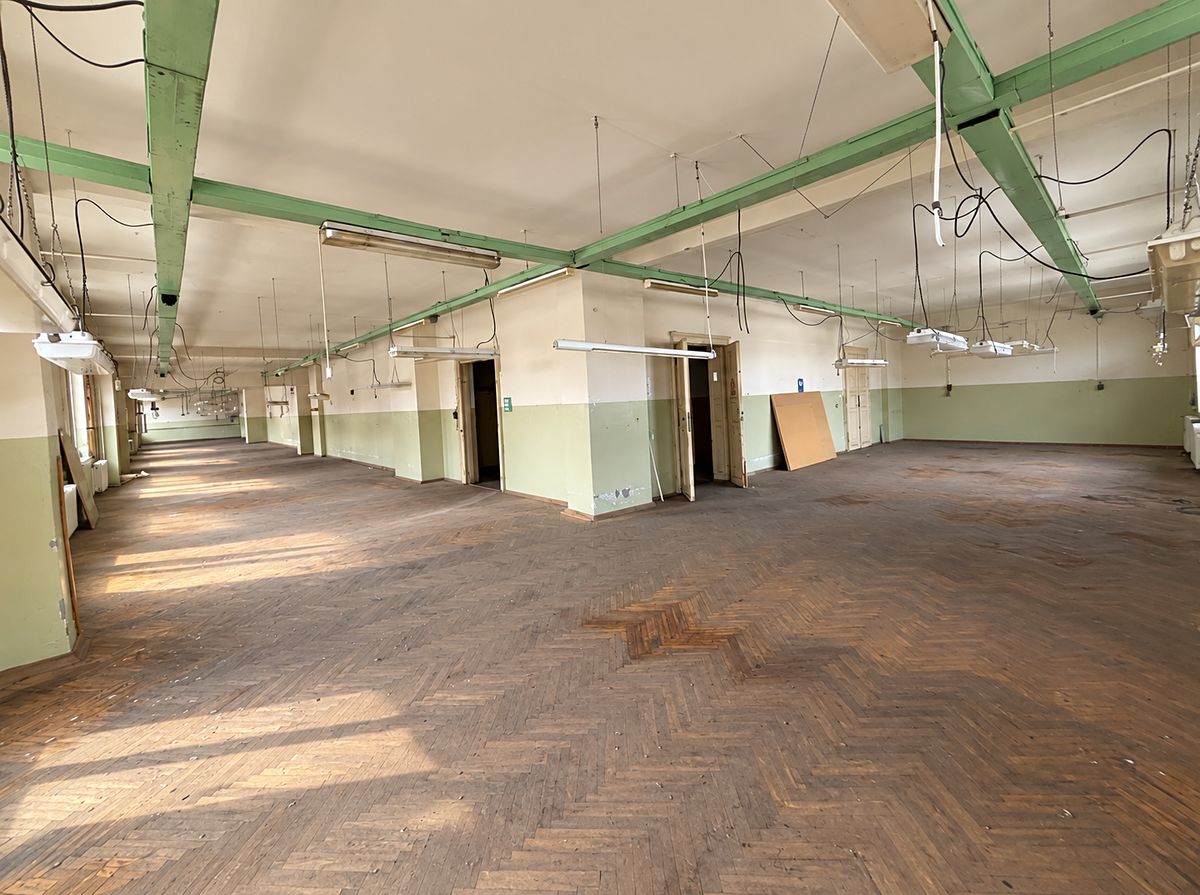 Prodej činžovního domu 1760 m² – fotografie 3