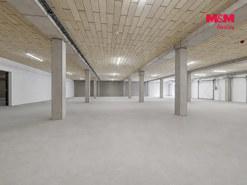 Pronájem skladového prostoru 2200 m², Cheb – náhled fotky 2