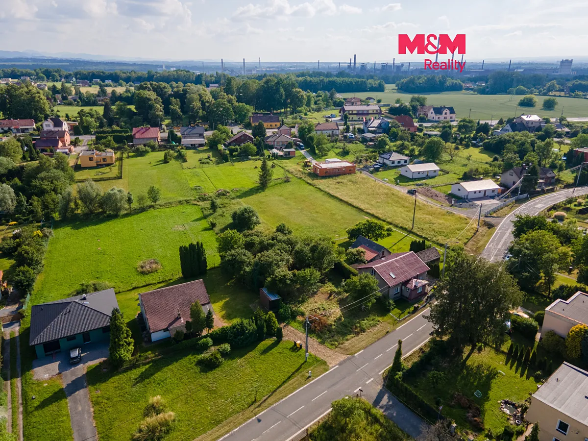 Prodej stavebního pozemku 1900 m²