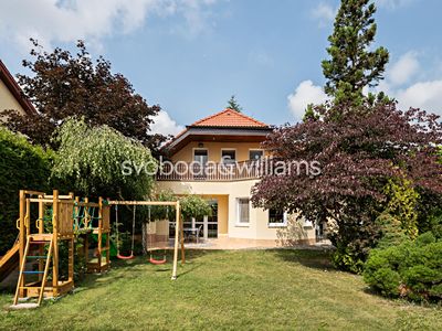 Prodej rodinného domu 212 m², pozemek 787 m²