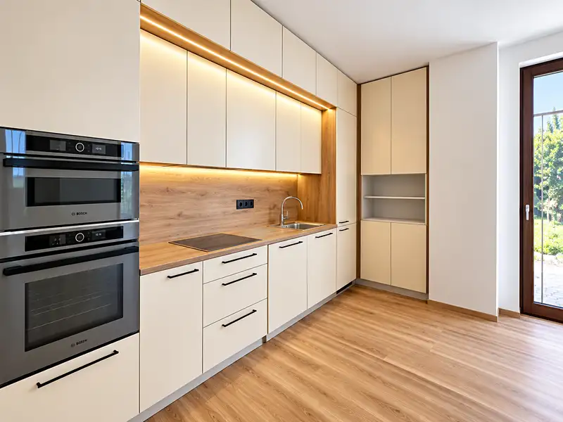 Pronájem bytu 3+kk 80 m², Praha – náhled fotky 1