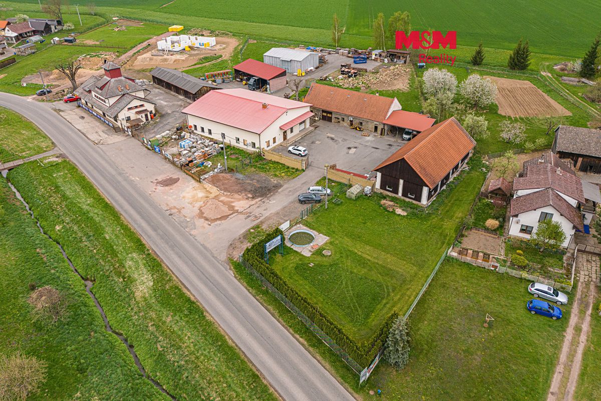 Pronájem výrobní haly, prostoru 453 m²