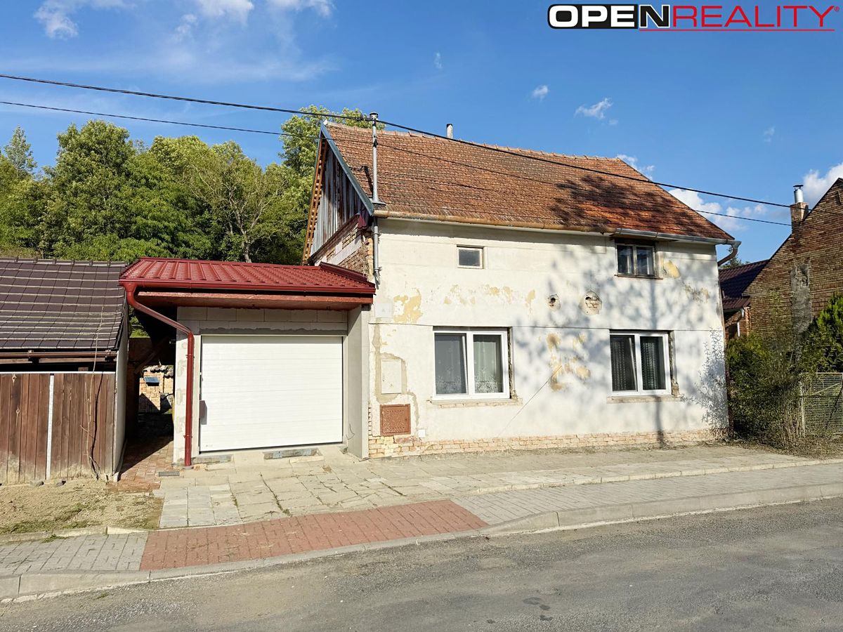 Prodej rodinného domu 60 m², pozemek 627 m² – fotografie 2