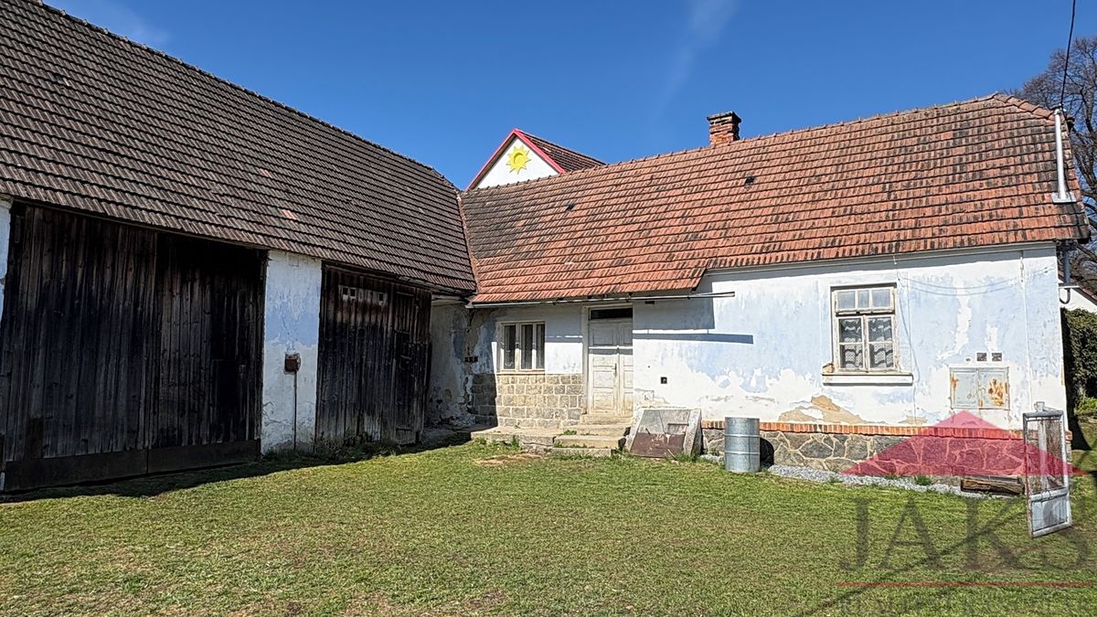 Prodej rodinného domu 65 m², pozemek 562 m² – fotografie 2