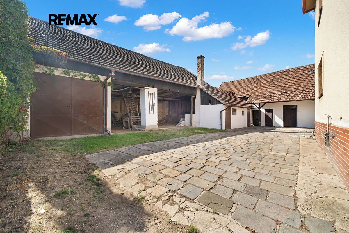 Prodej vícegeneračního domu 260 m², pozemek 4842 m² – fotografie 4