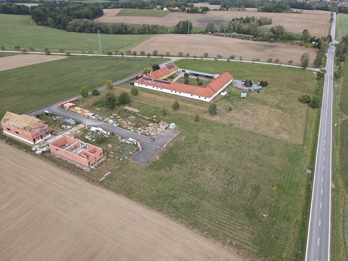 Prodej komerčního pozemku 5209 m² – fotografie 4