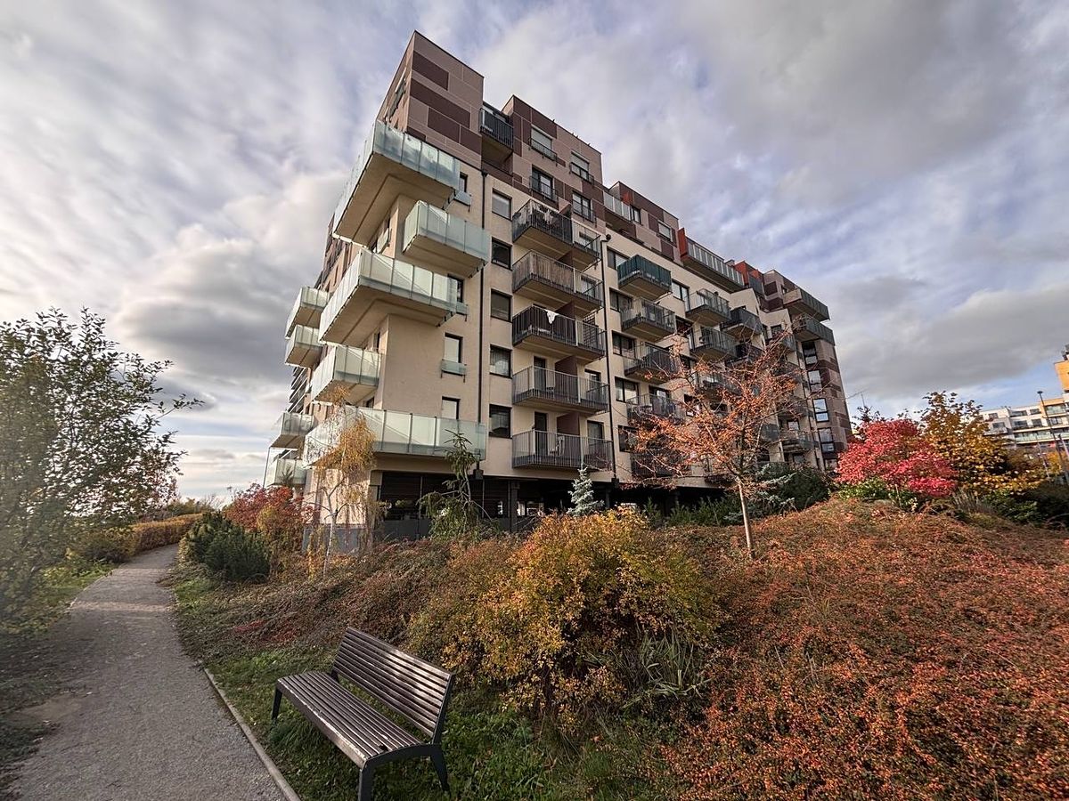Pronájem bytu 1+kk 30 m²
