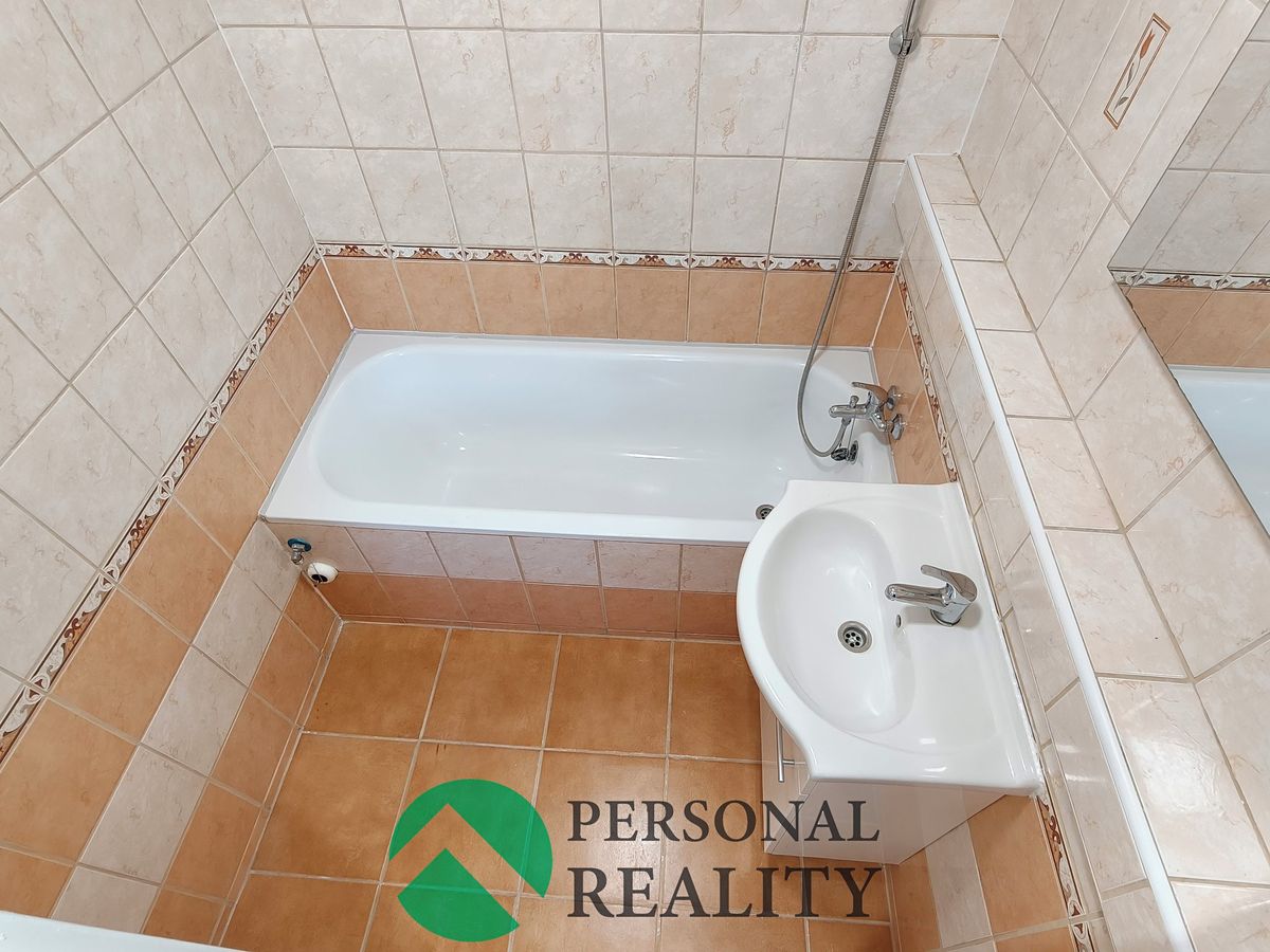 Pronájem bytu 2+1 48 m² – fotografie 4