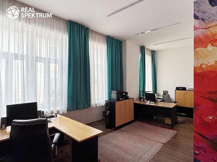 Комерційне приміщення на продаж, 1 790 м² (11 з 41)
