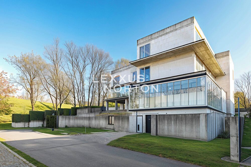 Prodej vily 1995 m², pozemek 1185 m² – fotografie 5