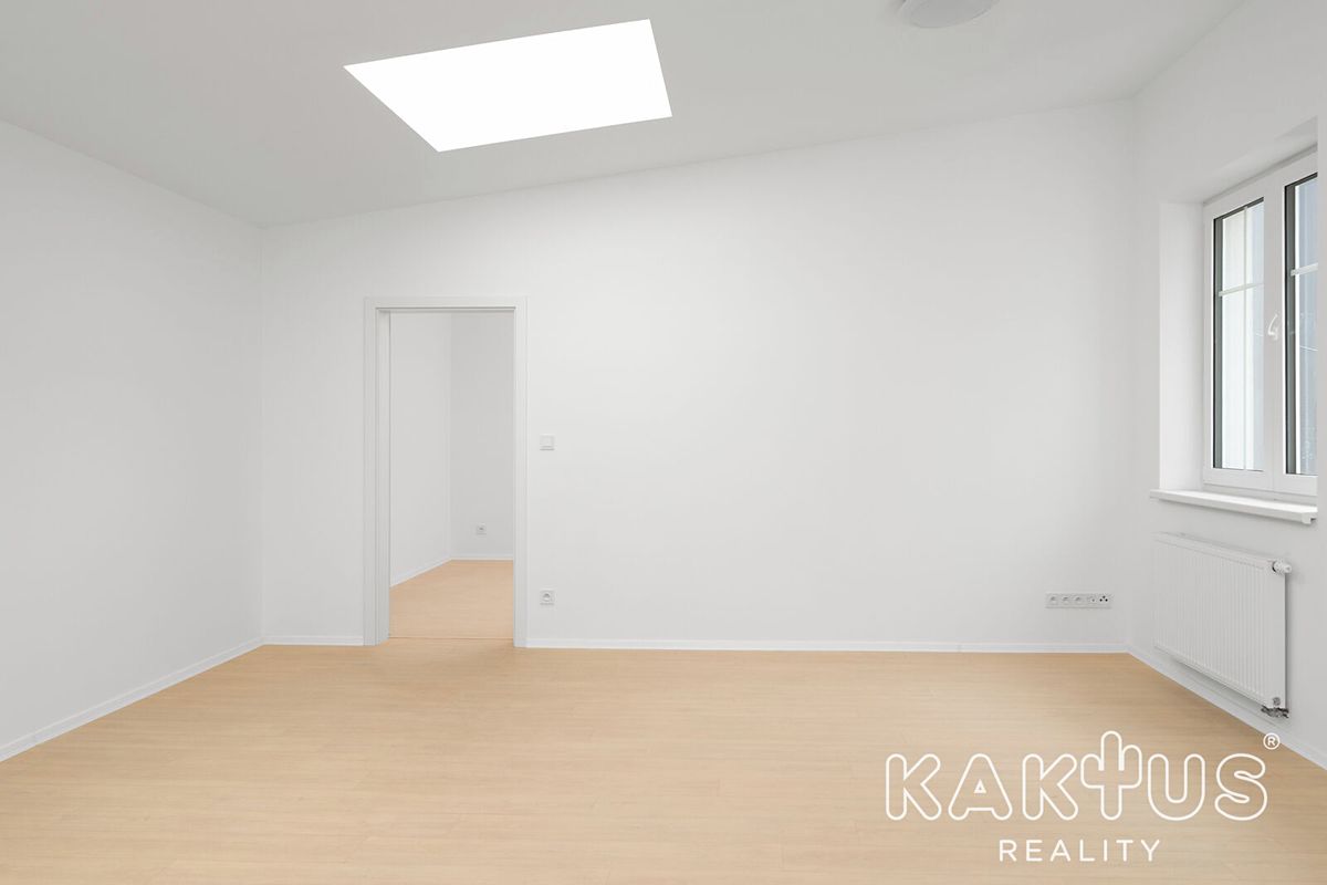 Pronájem bytu 2+kk 72 m² – fotografie 5