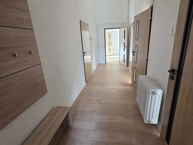 Pronájem bytu 3+kk 90 m², Kraslice – náhled fotky 1