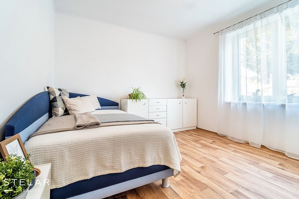 Prodej rodinného domu 130 m², pozemek 277 m² – fotografie 3