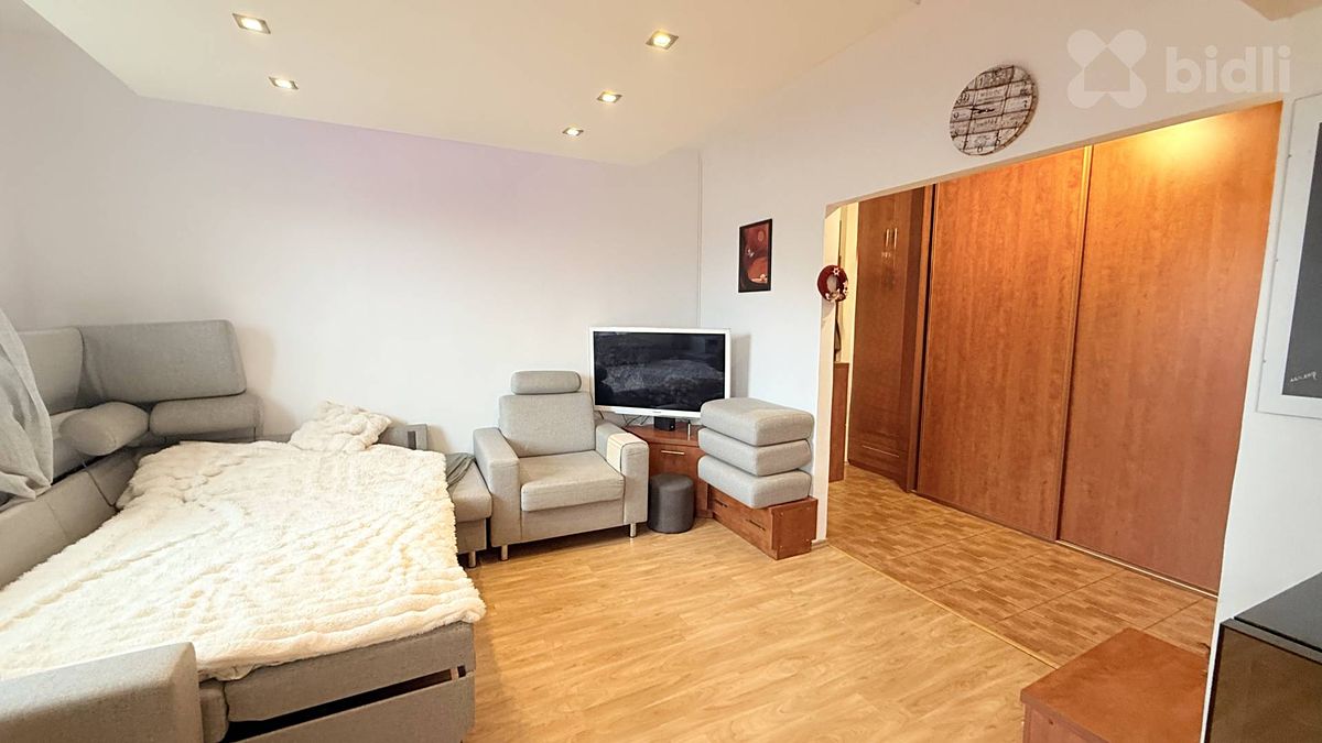 Pronájem bytu 2+kk 68 m² – fotografie 4