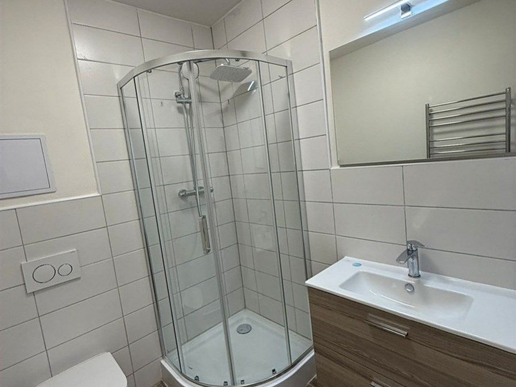 Квартира 1+kk в оренду, 37 м² (6 з 16)