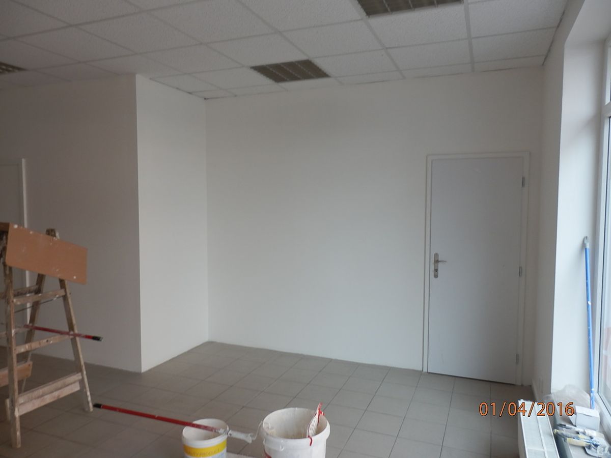 Pronájem obchodního prostoru 57 m² – fotografie 2