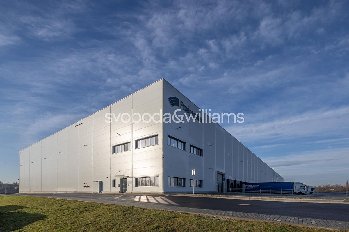 Pronájem výrobní haly, prostoru 11322 m²