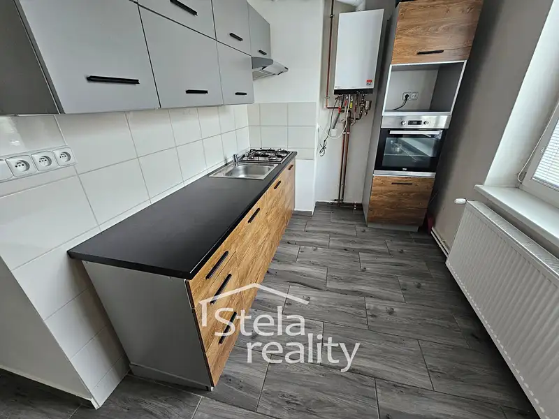 Pronájem bytu 2+1 55 m², Bruntál – náhled fotky 1